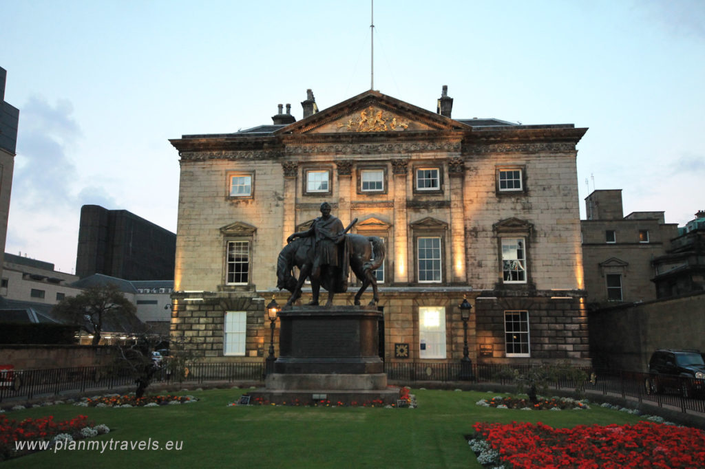 Scotland, Edinburgh, Head Office of the Royal Bank of Scotland