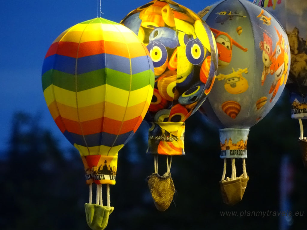 Hot air balloon, Flying hot air balloon, Turkey Cappadocia