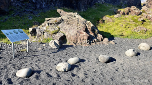 Iceland, Djupalonssandur - Black Beach, Aflraunasteinar stones