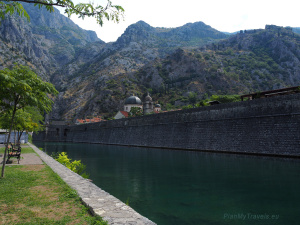 Kotor fortifications from the side of Northern Gate (Vrata od Skurde)