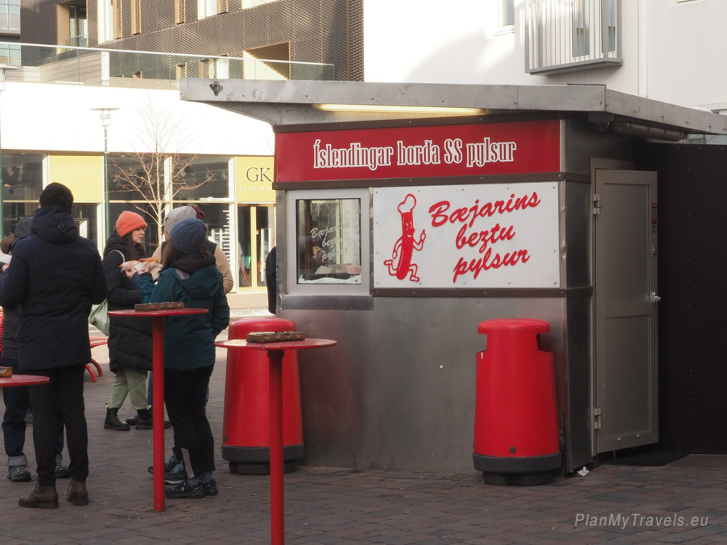 Najlepsze hot dogi w mieście, Bajarins Beztu,,Reykjavik