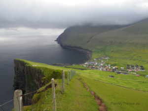 Trekking to the Gjógv Cliff