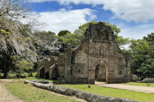 Costa Rica, San Juan 1day trip: Cartago and Ujarras Ruins Tour