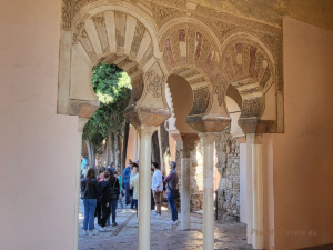 Alcazaba - Moorish arches and decorative details